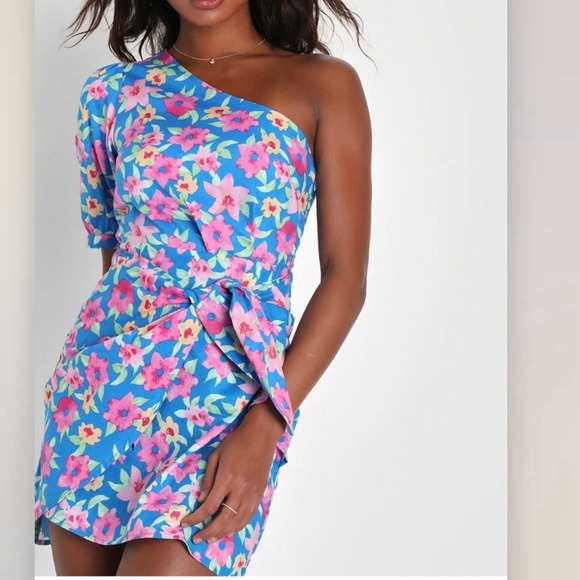 NWT Lulus Thoroughly Sweet Pink Blue Floral‎ One-Shoulder Mini Dress Size MEDIUM - Picture 2 of 10